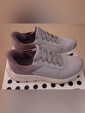 Lavender Women’s Size 6 Slip-ins Athletic Sneakers No Lace Shoes